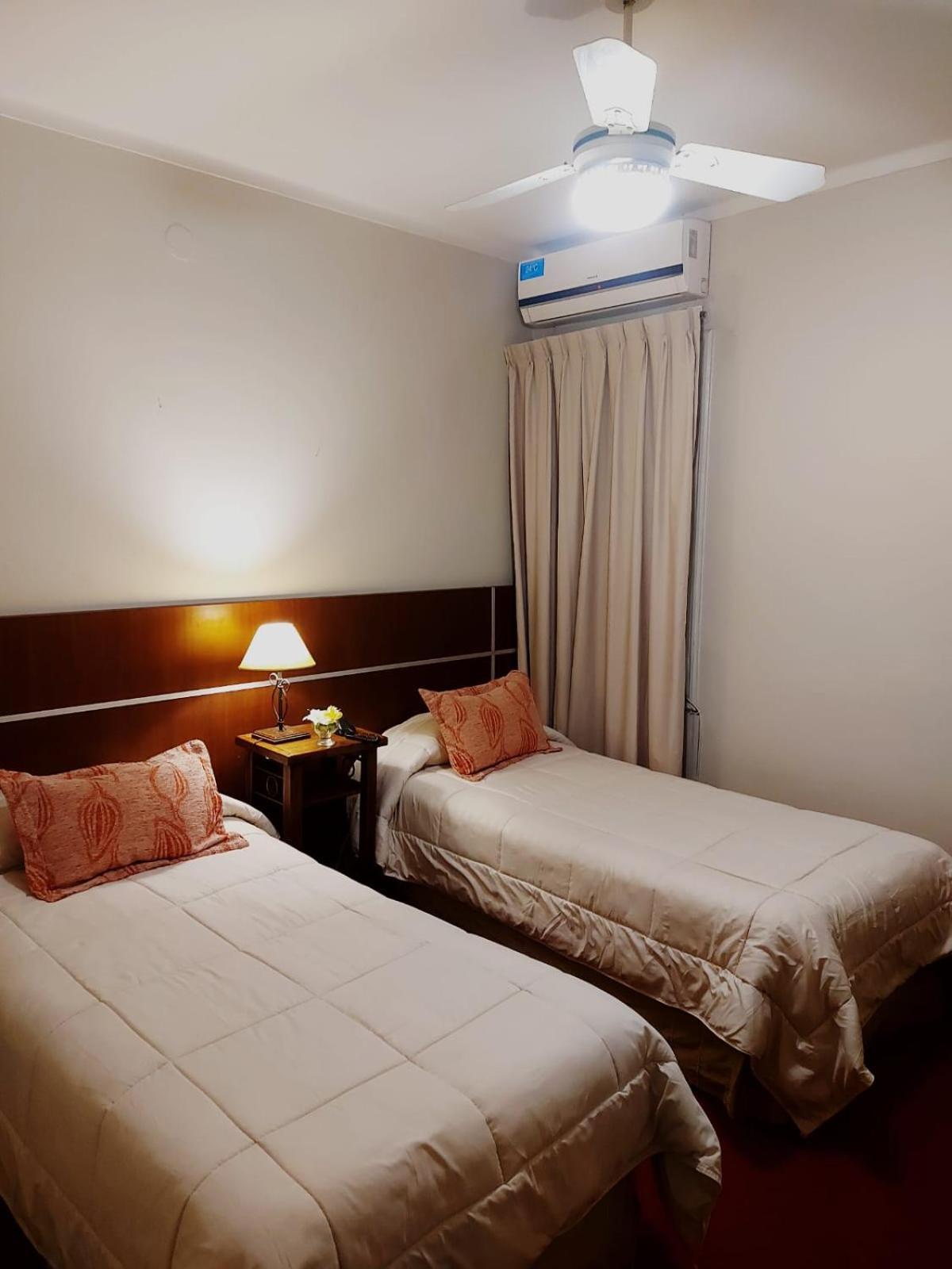 Hotel Ariosto Mendoza Extérieur photo